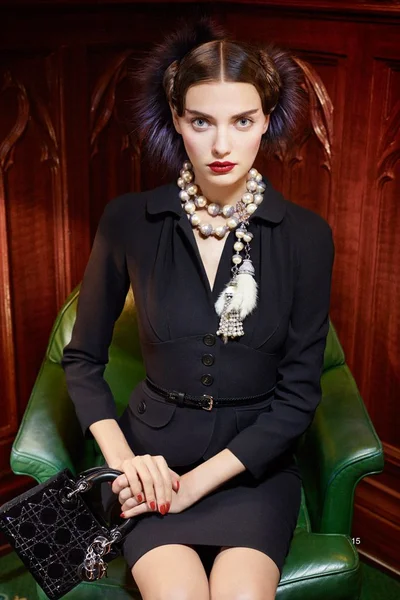 Look 15